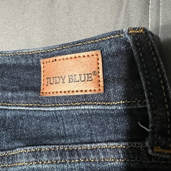 Judy Blue Jeans - Picture 5 of 10
